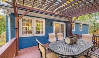 3 Jean St, Alloway, NJ 07462
