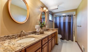 55 Hunt Club Cir, Amherst, NY 14051