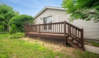 21 Magnolia Ln, Belmont, NH 03220