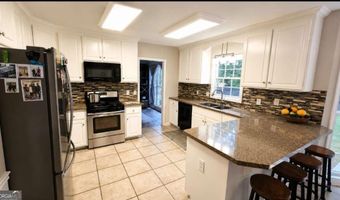 6116 Braidwood Ln NW, Acworth, GA 30101