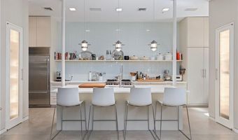 426 Spring St 101, Newport, RI 02840