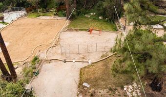 3075 Via Maderas St, Altadena, CA 91001