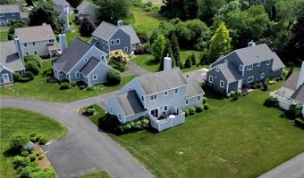 406 Corey Ln, Middletown, RI 02842