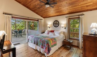 471 Rivard Rd, Glenville, NC 28736