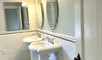 199 Foreside Rd, Falmouth, ME 04105