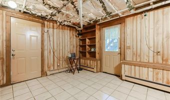 274 Courthouse Ln, Burrillville, RI 02859