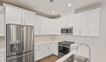 20364 NEWFOUNDLAND Sq, Ashburn, VA 20147