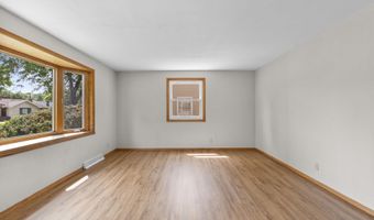 1136 W ROBERTS Ave, Appleton, WI 54914