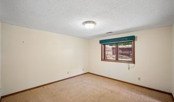 7067 NW 28th St, Ankeny, IA 50023