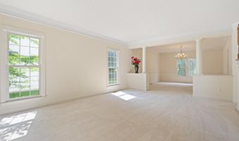 10604 MAPLECREST Ln, Potomac, MD 20854