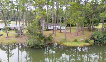 266 Lakeview Dr, Baxley, GA 31513