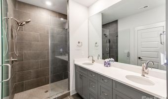 931 Cityscape Dr, Charlotte, NC 28205