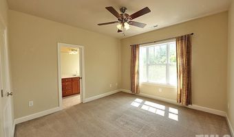 5012 Sunny Creek Ln, Apex, NC 27502