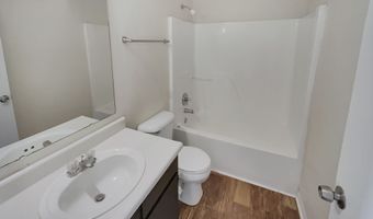 625 Meadows Edge Ln, Indianapolis, IN 46217