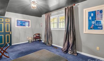 8 Sunny Ridge Dr, Asheville, NC 28804