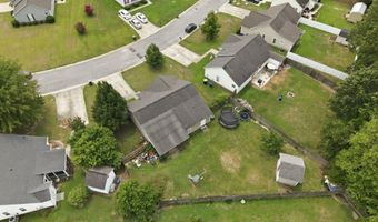 3726 Countryaire Dr, Ayden, NC 28513