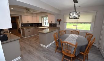 9640 Shady Ln, Algonac, MI 48001