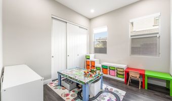 6472 Farness St, Las Vegas, NV 89135