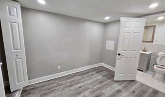 4731 VISTA St, Philadelphia, PA 19136