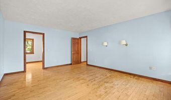 30 Seabreeze Dr, Bourne, MA 02532