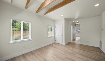 1765 Brigman St, Anderson, CA 96007