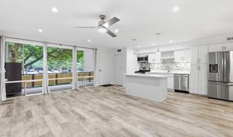 7525 SPRING LAKE Dr #C2, Bethesda, MD 20817