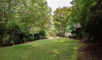 65 Huguenot Dr, East Greenwich, RI 02818