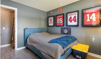 1712 Hotel Rd, Auburn, ME 04210