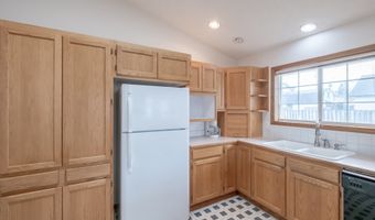 980 CLEVELAND St, Aumsville, OR 97325