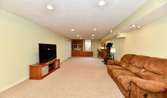 938 Weeping Way Ln, Avon, IN 46123