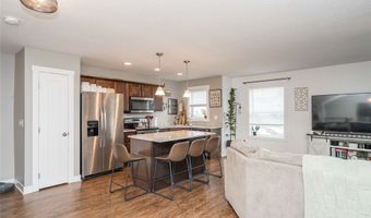 2714 NW Lois Ln, Ankeny, IA 50023