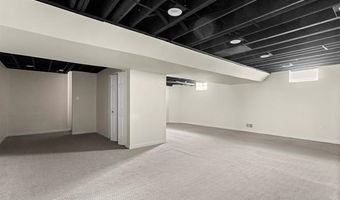 3444 Ashburnam Rd, Ann Arbor, MI 48105