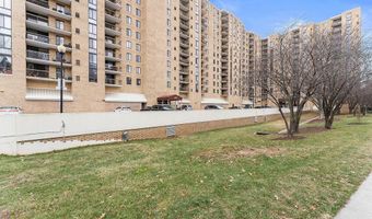 4500 S FOUR MILE RUN Dr 1113, Arlington, VA 22204