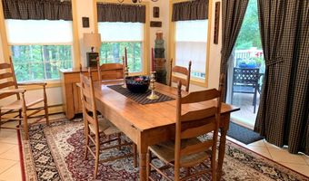 46 Club House Ln 9, Auburn, ME 04210