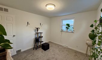 9039 Oak Ln, Alexandria, KY 41001