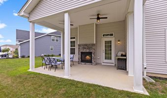 21 AURORA Cir, Barnegat, NJ 08005