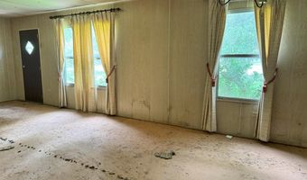 6122 Poplar Rd, Albany, GA 31705