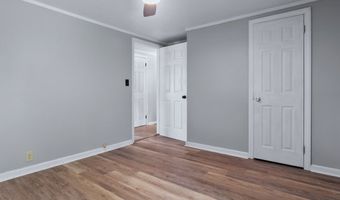 367 E Monroe Ave, Ashburn, GA 31714