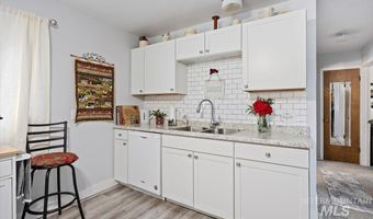 2261 Hansen Dr, Burley, ID 83318
