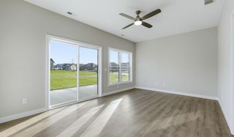 2002 Bogey Ct, Auburn, IN 46706