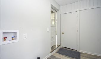 1706 SIMPSON St, Alexander City, AL 35010