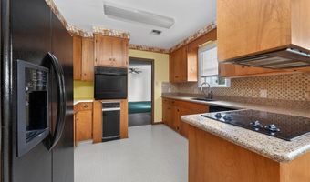 406 Fred Ave, Agua Dulce, TX 78330