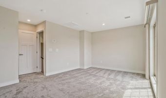 7811 SUTTER Ln, Annandale, VA 22003