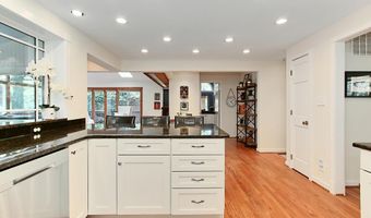 4605 VALERIE Ct, Annandale, VA 22003