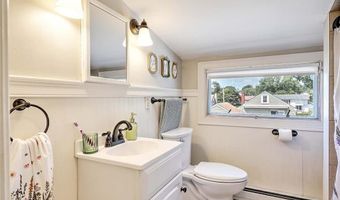 9 Norman St, Cumberland, RI 02864