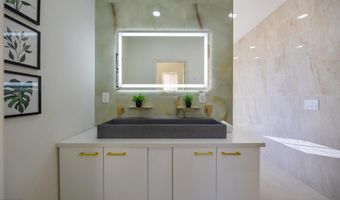 827 W Heritage Oak Ct, Altadena, CA 91001