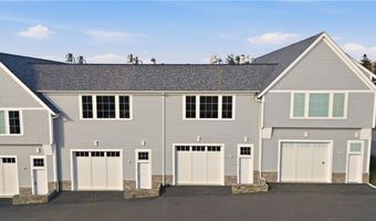 55 John Clarke Rd 3, Middletown, RI 02842