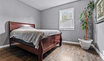 233 W 5th St, Adrian, MO 64720