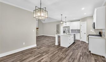 616 Whispering Pines Dr, Macon, GA 31211