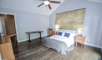 8339 Hill Gail Dr, Indianapolis, IN 46217